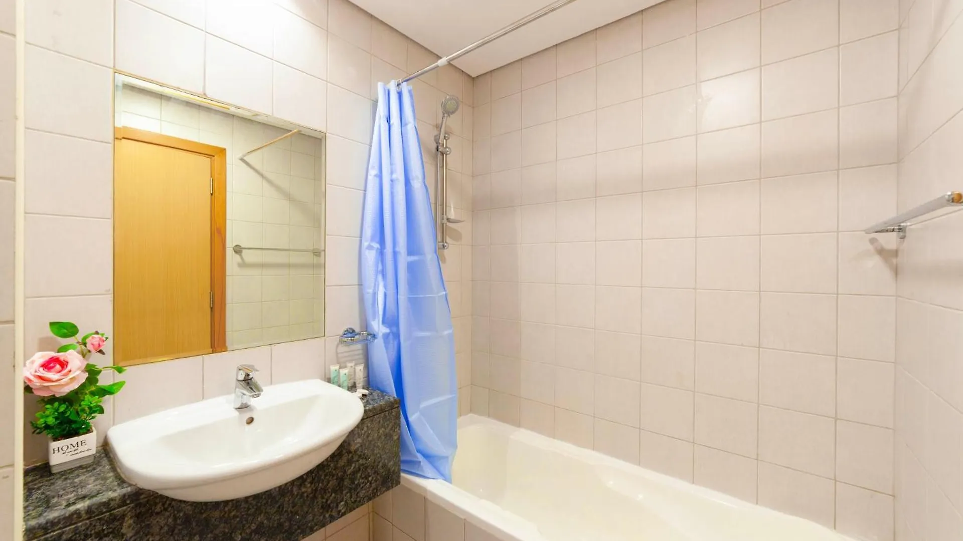 An Elegant Fully Furnished 1 Bedroom Apartment In Clayton Residency, Business Bay, Dubai 0*,  United Arab Emirates