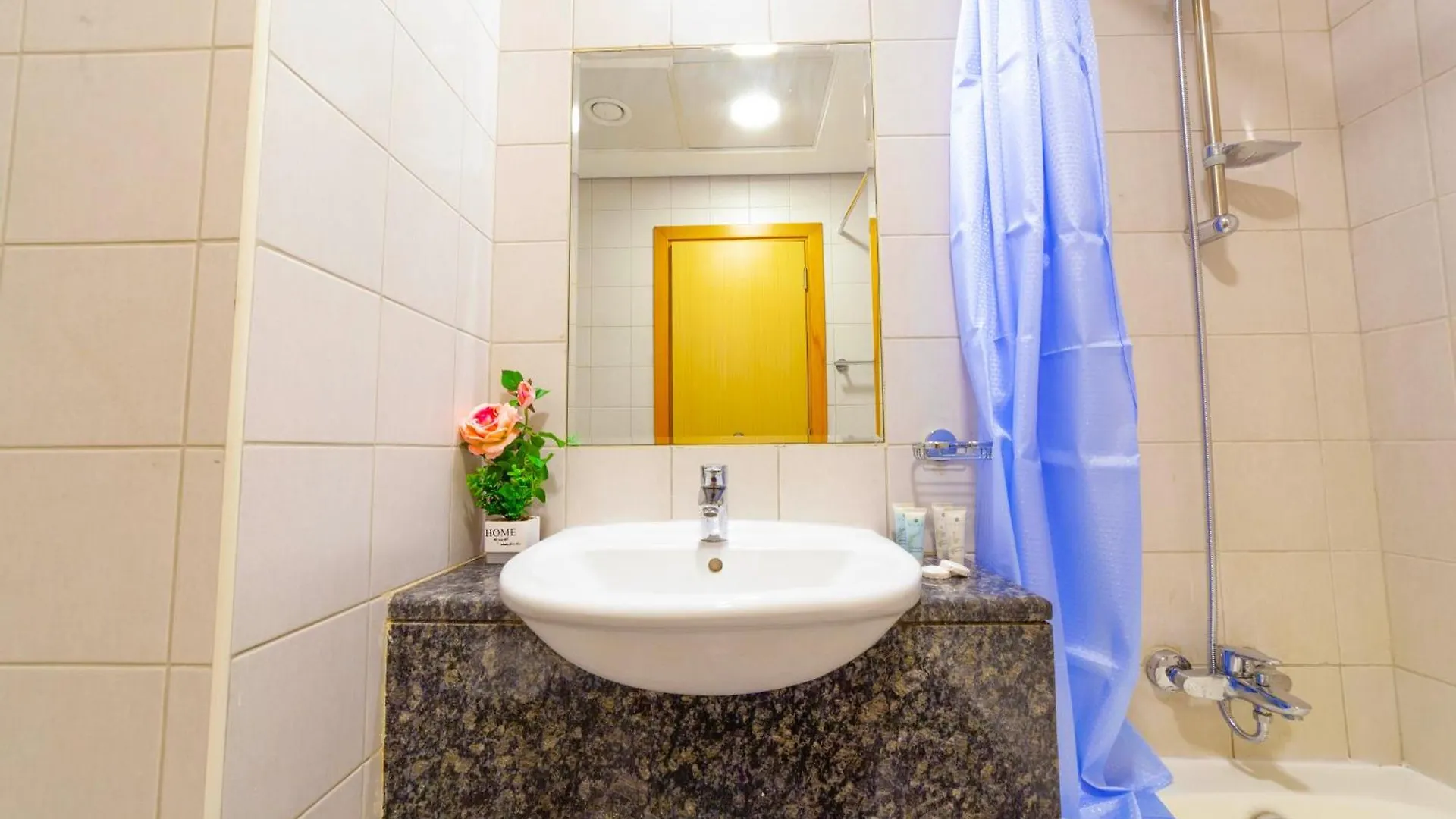 An Elegant Fully Furnished 1 Bedroom Apartment In Clayton Residency, Business Bay, Dubai 0*,