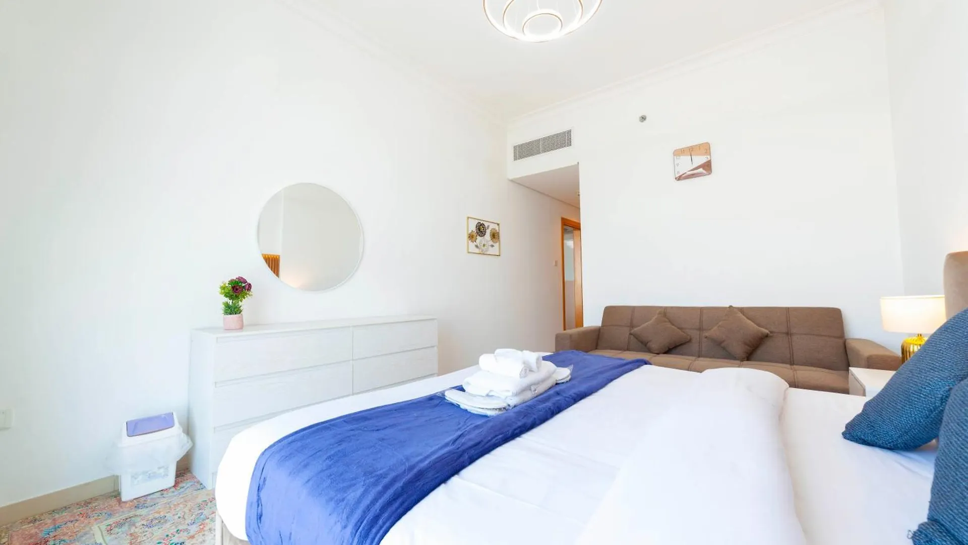 An Elegant Fully Furnished 1 Bedroom Apartment In Clayton Residency, Business Bay, Dubai United Arab Emirates